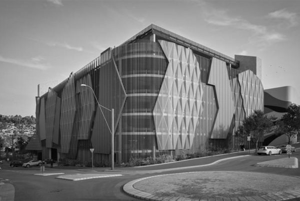 LGH Multistorey Car Park exterior showing seven‑storey structure with articulated green façade at Charles and Howick Street intersection.